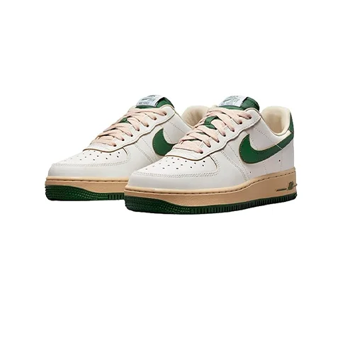 کفش زنانه نایکی Nike Air Force 1 07LV