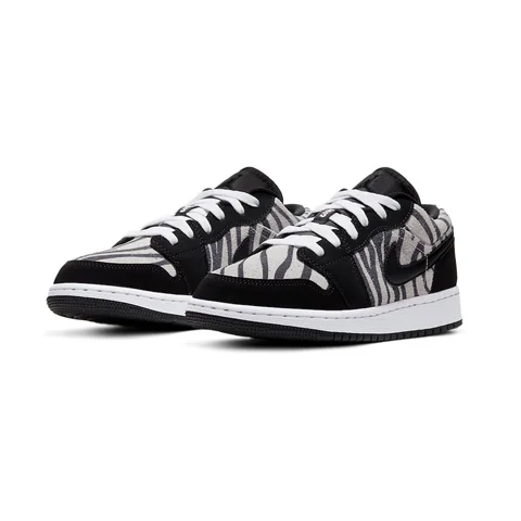 نایک ایر جردن زبرا Air Jordan 1 Low GS Zebra